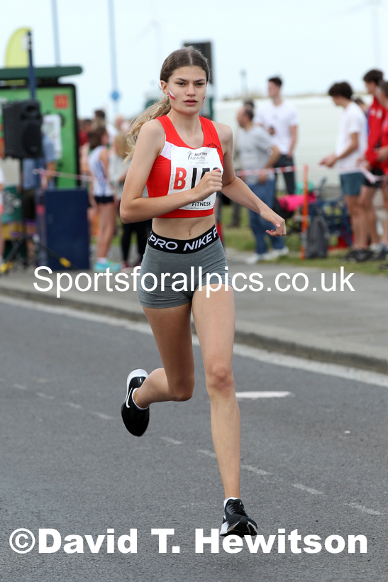 Womens under-17s 2021 Northern 6 and 4 Stage and Young Athletes Road Relays, Redcar. Photo: David T. Hewitson/Sports for All Pics